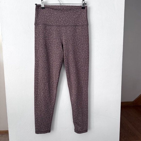 Offline by aerie leopard print leggings Size Large - Picture 1 of 7